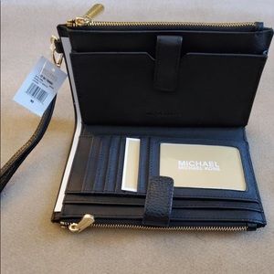 Michael kors jet set travel wallet